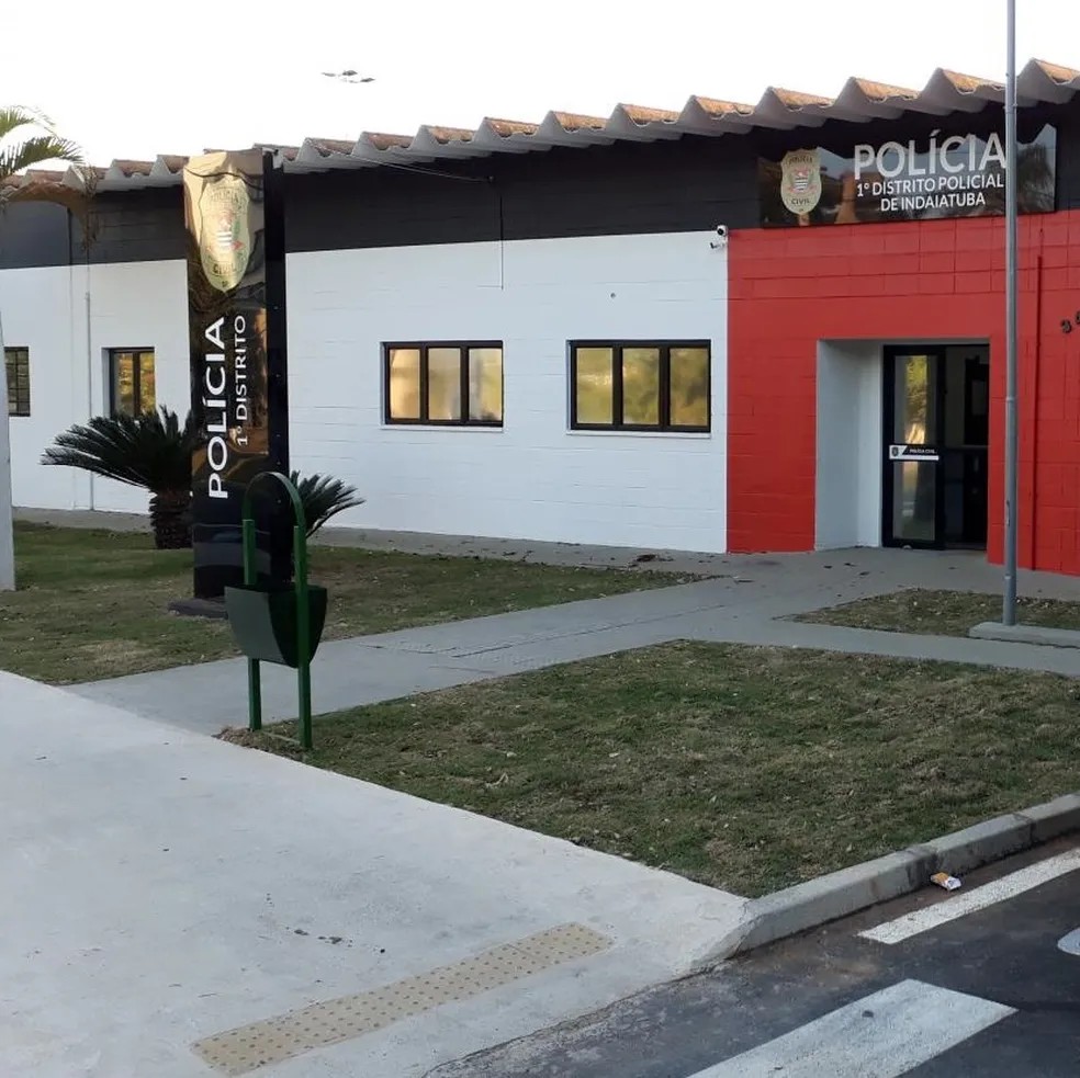 Garupa morre e outras duas pessoas ficam feridas após acidente entre três motos na Rodovia Santos Dumont