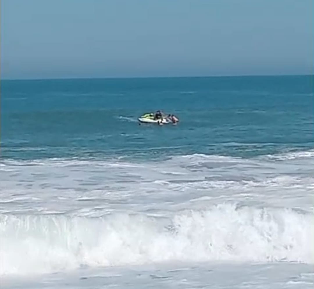 Dois salvamentos mobilizam guarda-vidas em praias de Saquarema no fim de semana