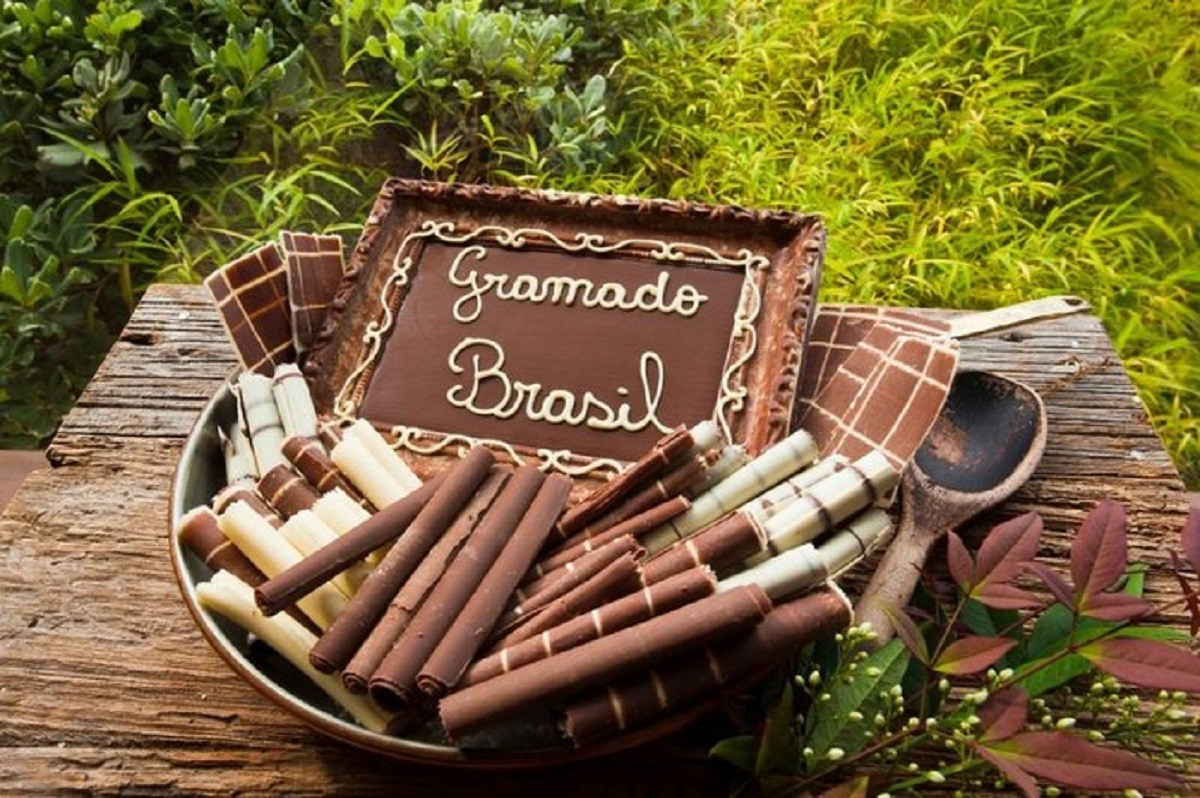 Entenda por que Gramado, Capital Nacional do Chocolate Artesanal, suspendeu novas fábricas e lojas do setor por 6 meses