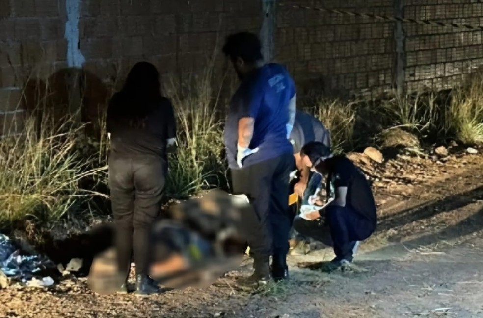 Jhonatan foi encontrado em uma área pouco iluminada — Foto: Reprodução