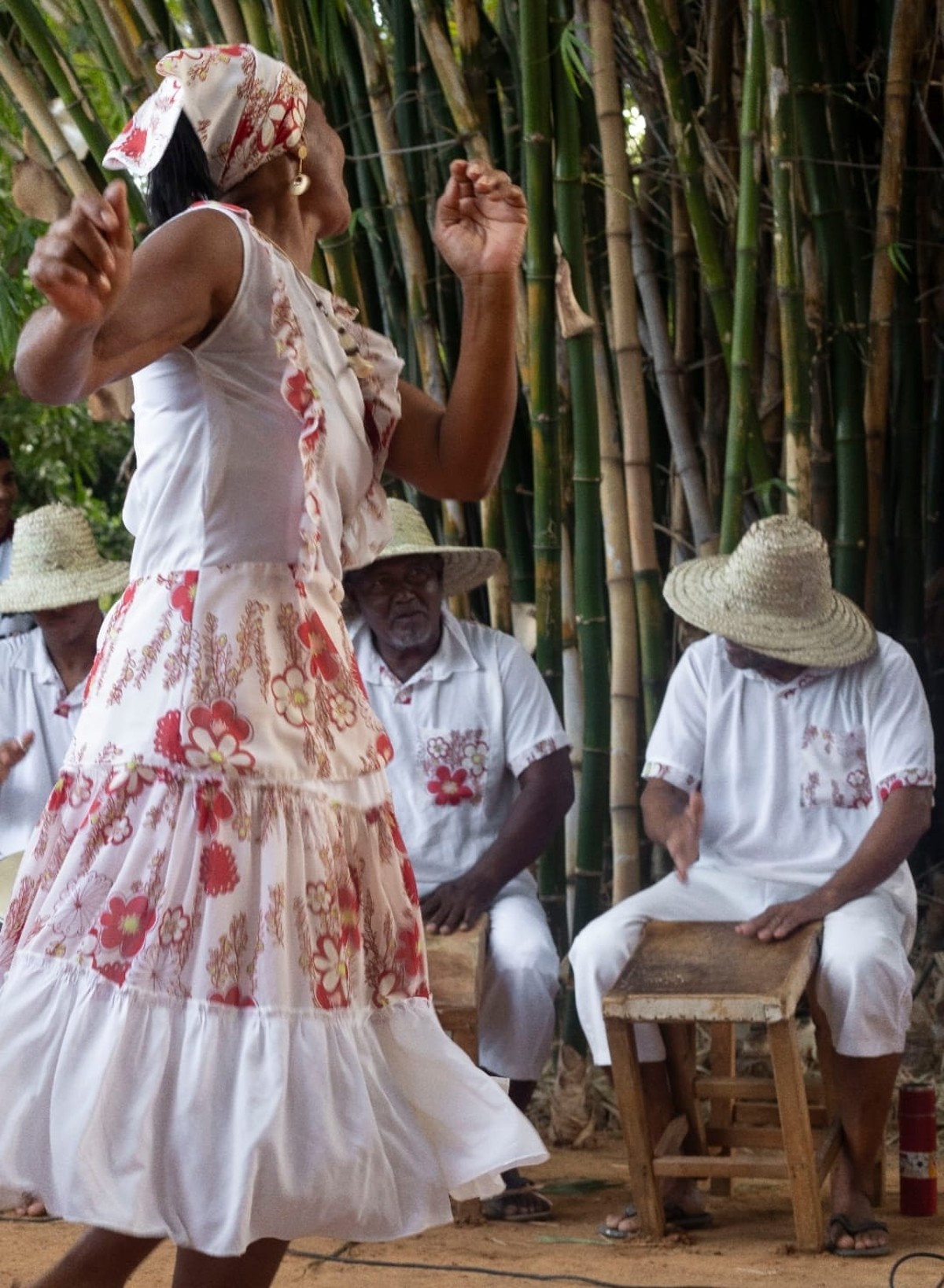 Exposição fotográfica mostra cultura da Ilha do Massangano, em ...