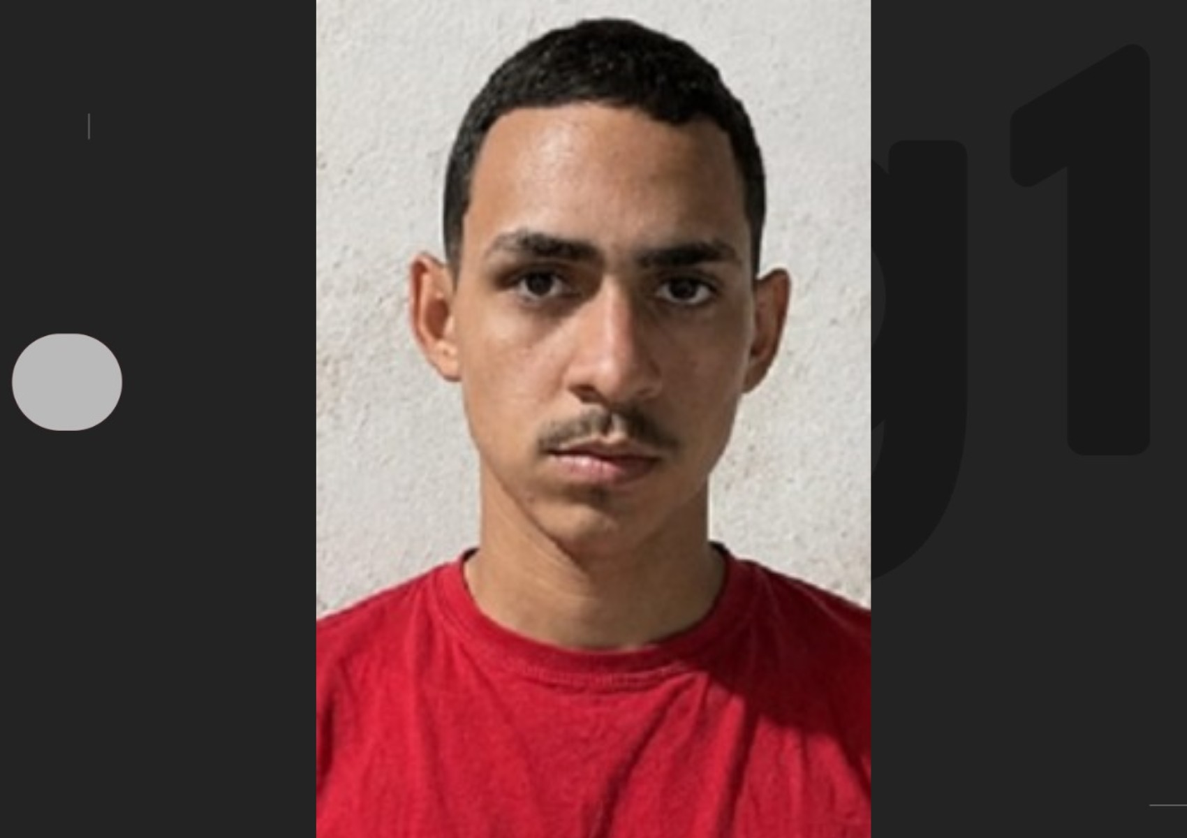 Jovem de 18 anos é morto a tiros dentro de casa na Bahia; pai da vítima foi rendido na sala do imóvel