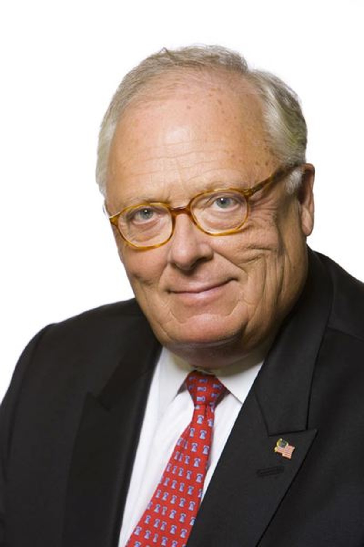 Edwin Feulner, fundador do instituto conservador norte-americano Heritage Foundation, morre aos 83 anos