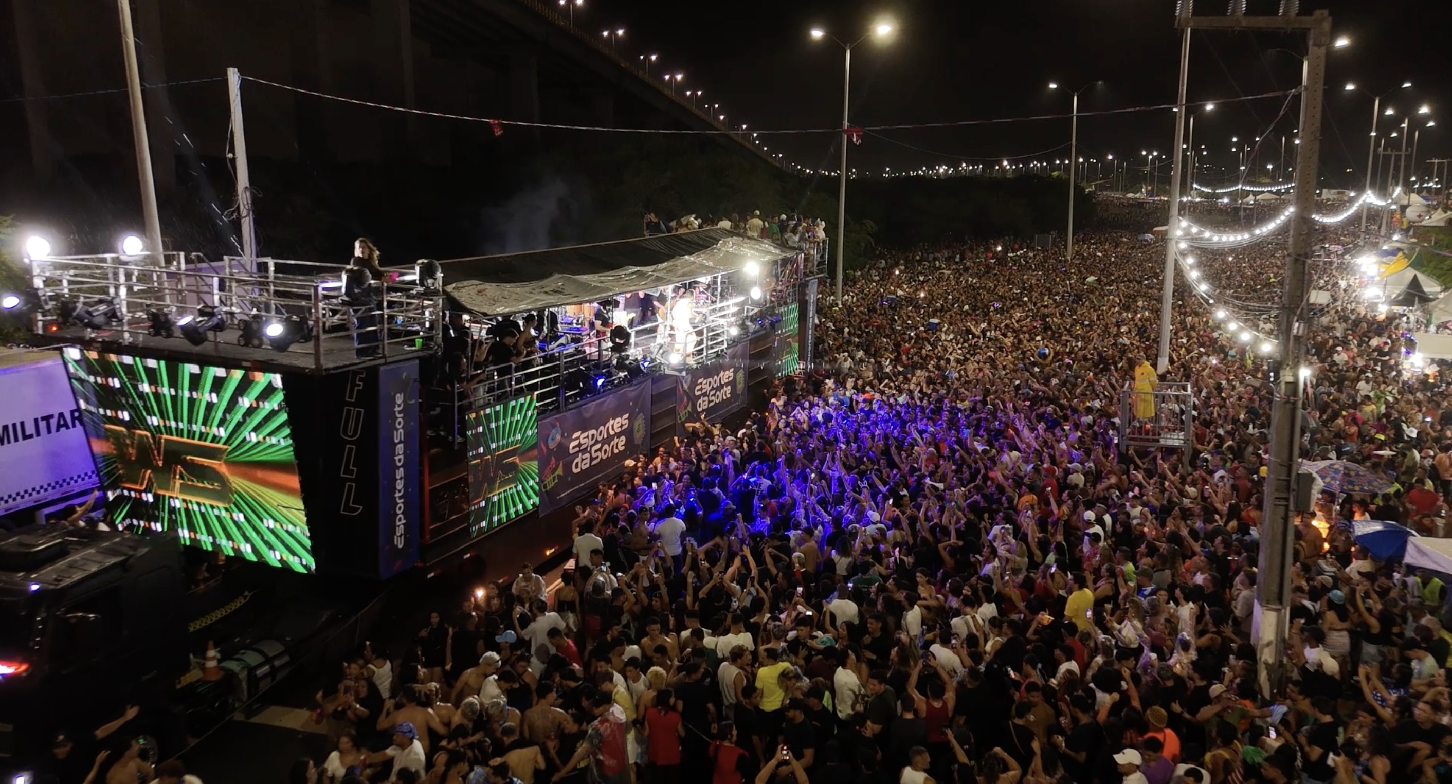 Wesley Safadão reúne 130 mil foliões em prévia de carnaval em Natal; veja imagens