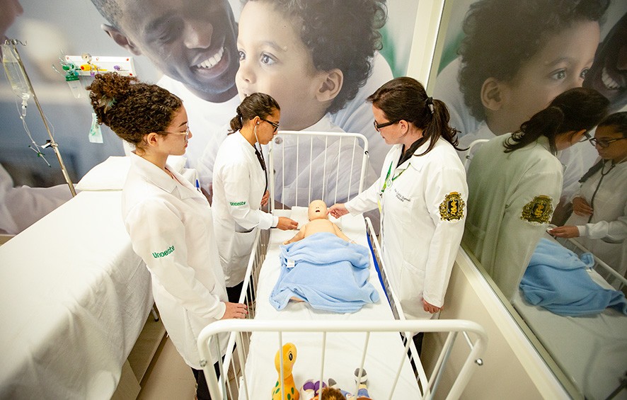 Universidade de Jaú oferece bolsa para quem tem mais de 40 anos 