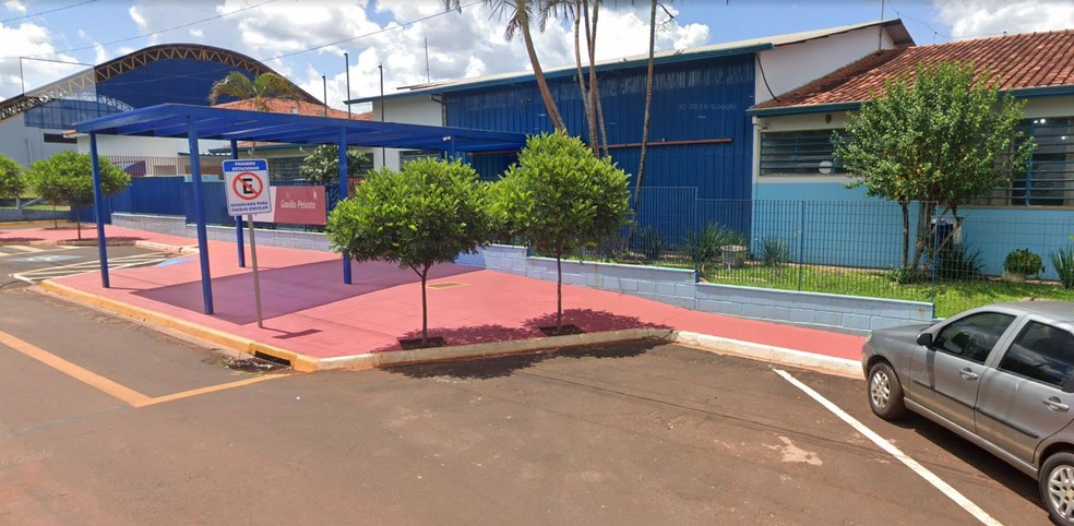 EMEF Martha Ferreira da Cruz, em Gavião Peixoto (SP) — Foto: Reprodução/ Google Street View