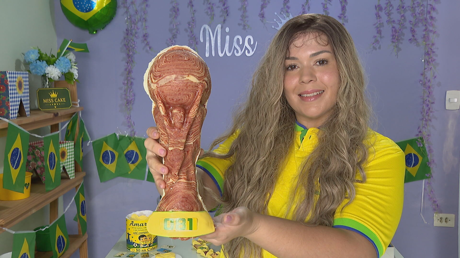 Confeiteira cria taça da Copa do Mundo de bolo de rolo e viraliza: 'Muito orgulhosa'