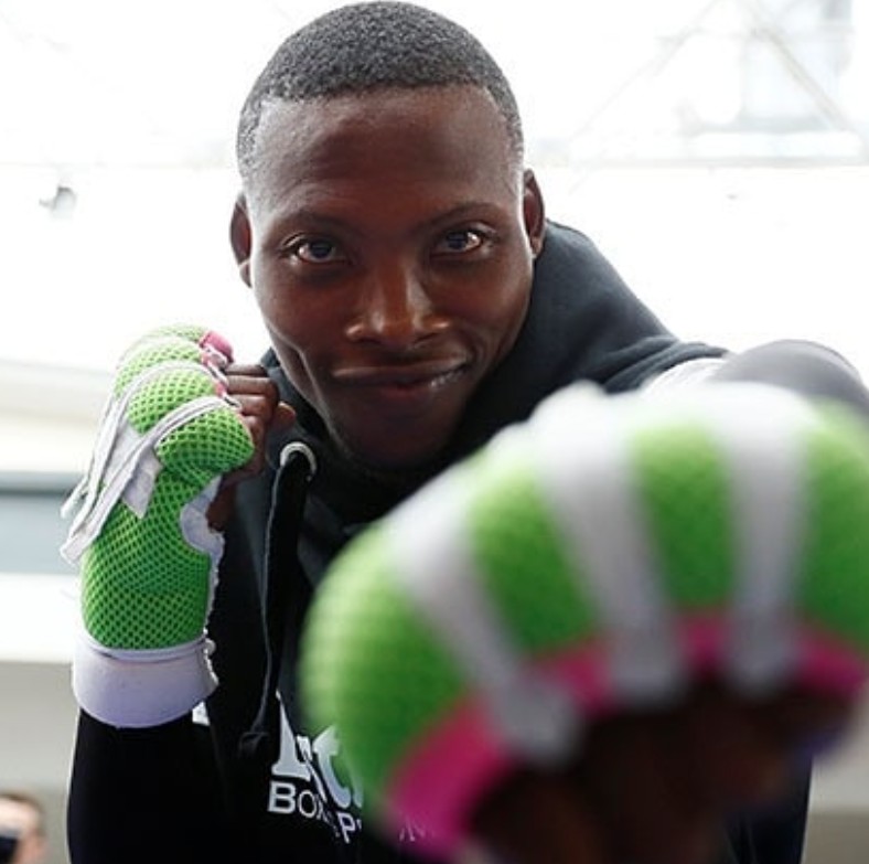 Zolani Tete, ex-campeão mundial de boxe, é morto a tiros na África do Sul