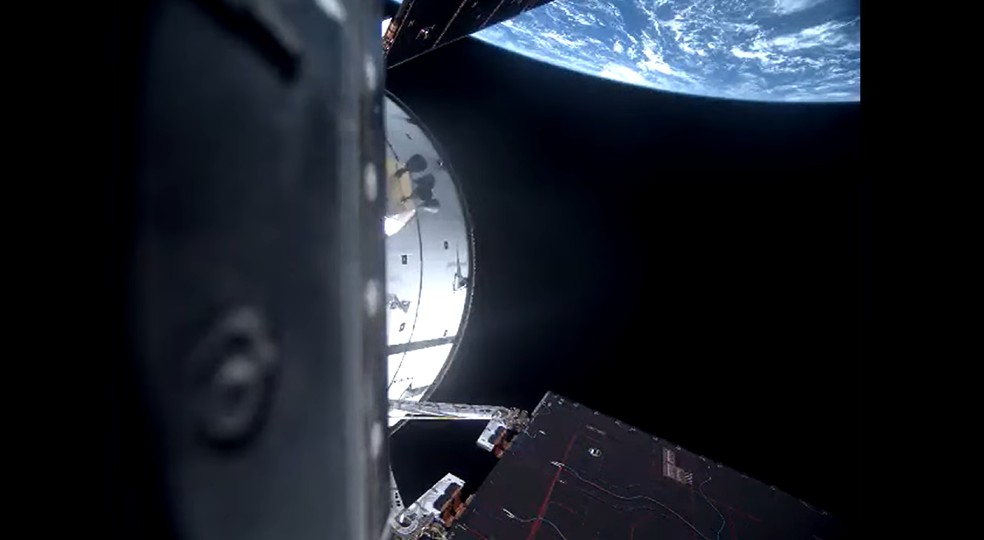 A Terra vista da cápsula Orion da missão Artemis II. — Foto: Reprodução