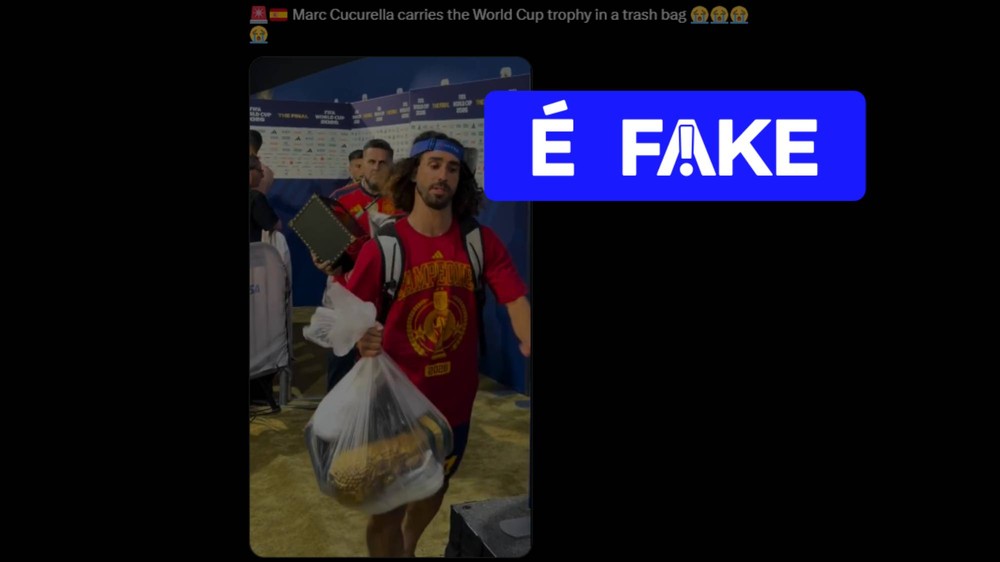 Federação Espanhola esclarece que jogador transportava réplica de Lego da taça da Copa do Mundo