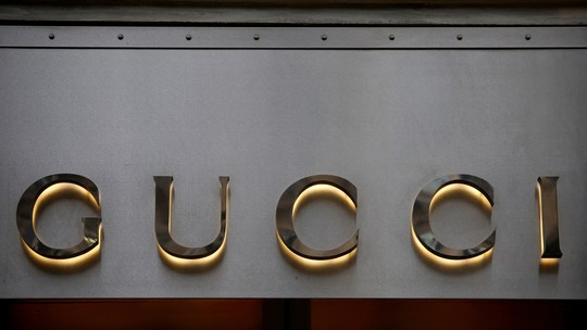 Kering destitui CEO da Gucci e nomeia Francesca Bellettini para liderar a marca - Substituição de Stefano Cantino marca a primeira grande mudança promovida por Luca de Meo, novo CEO do grupo, apenas nove meses após a nomeação do executivo.