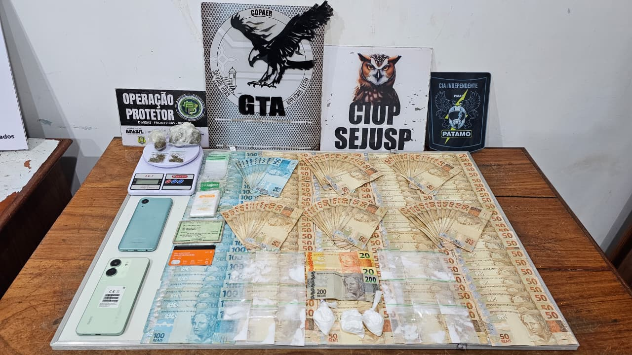 Suspeita de tráfico é presa com maconha, cocaína e R$ 12 mil em Macapá