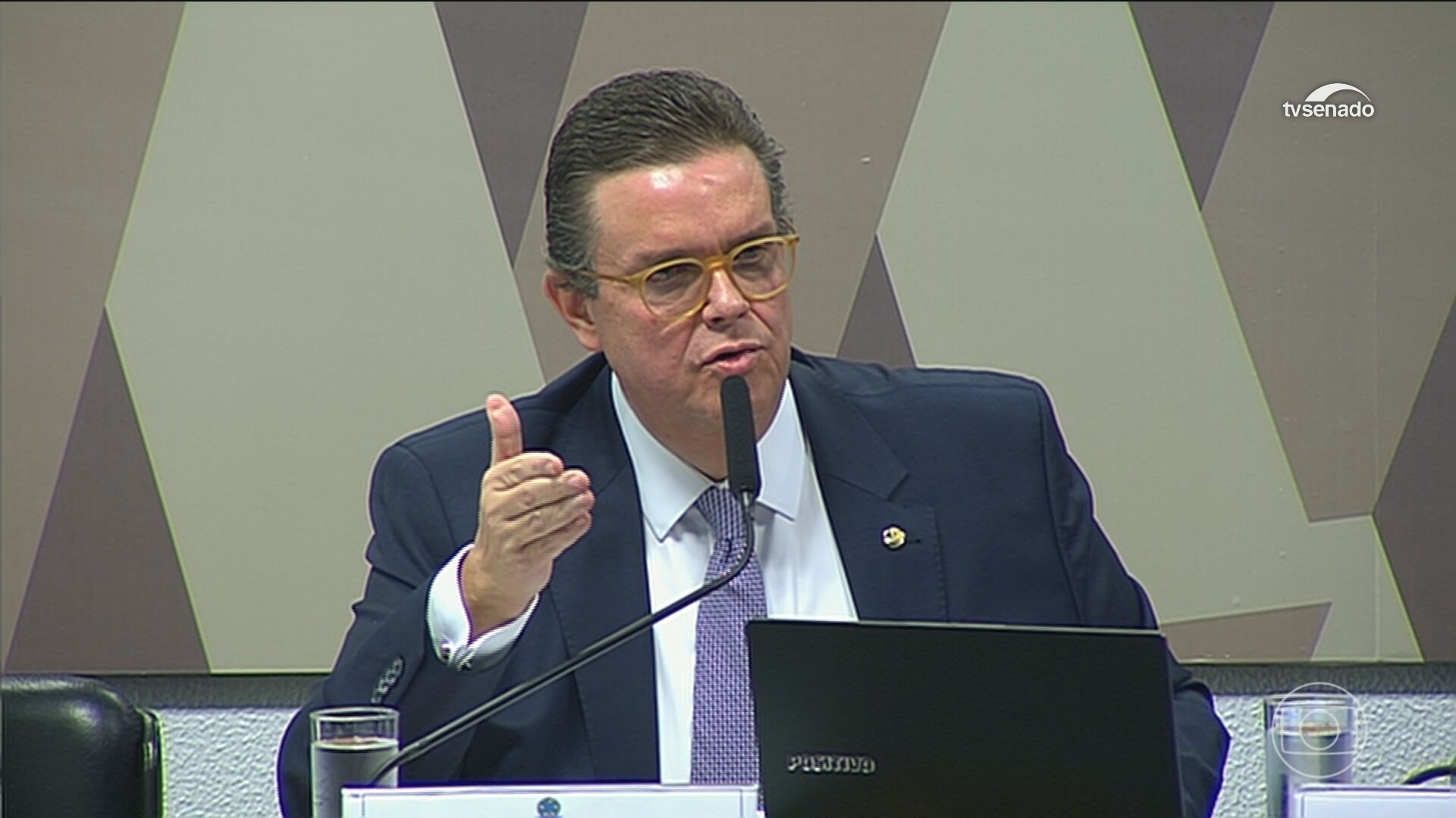 Wolney Queiroz, da Previdência, vai ao Senado e menciona brechas na legislação que dificultaram a fiscalização no INSS