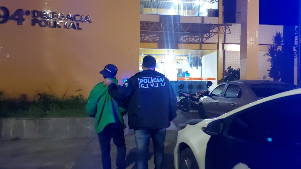 Idoso é preso por assediar jovem dentro de ônibus em Piraí