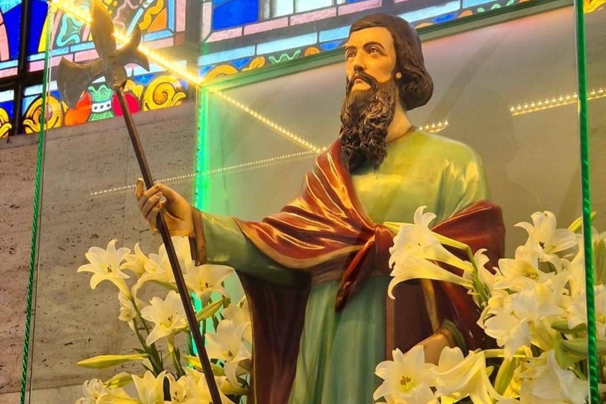 Multidão de fiéis se reúne no Dia de São Judas Tadeu em Belo Horizonte