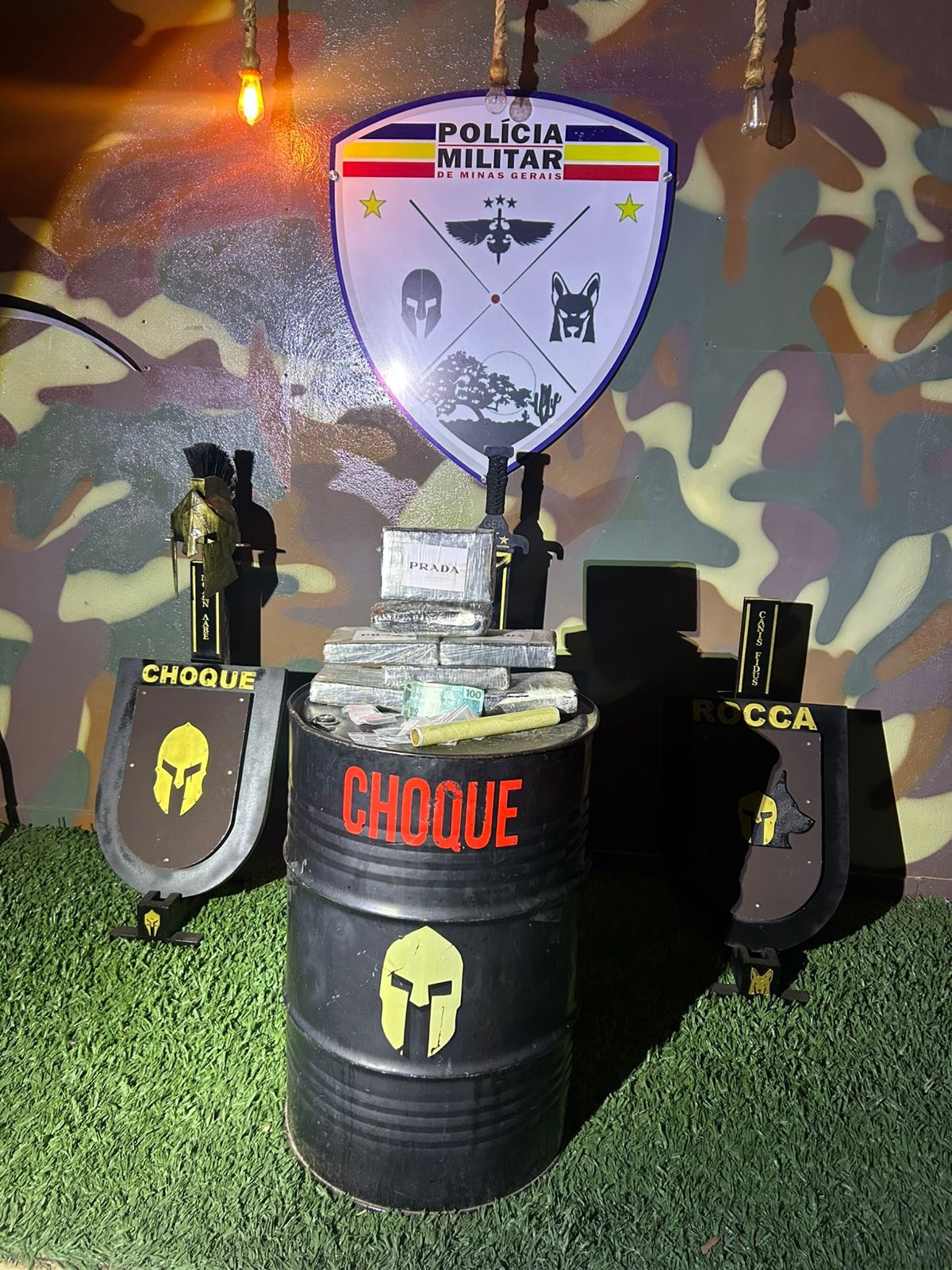 Denúncia leva polícia a apreender sete quilos de cocaína em Montes Claros