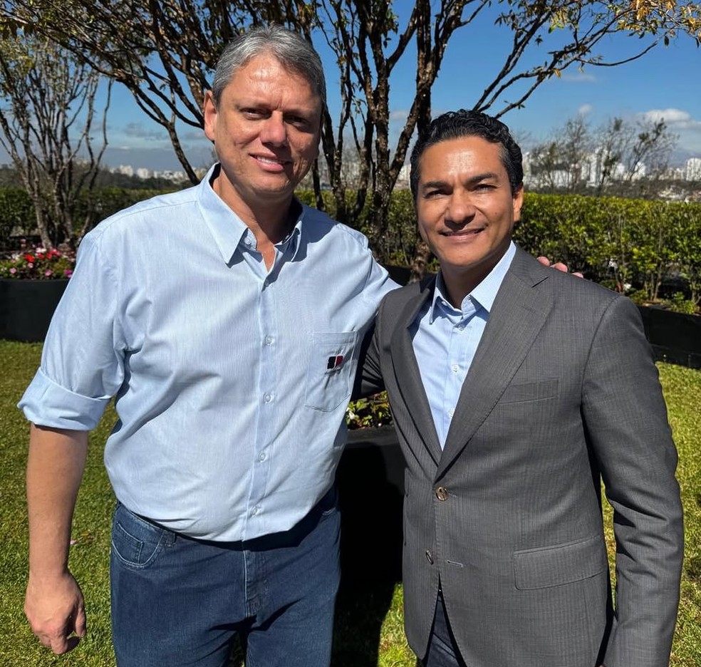 Tarcísio de Freitas, governador de São Paulo, e o presidente do Republicanos, Marcos Pereira — Foto: Reprodução/Instagram