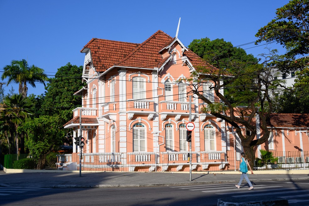 Casas de Cultura Estrangeira ofertam mais de 1.400 vagas para cursos de idiomas — Foto: Viktor Braga/UFC/Divulgação