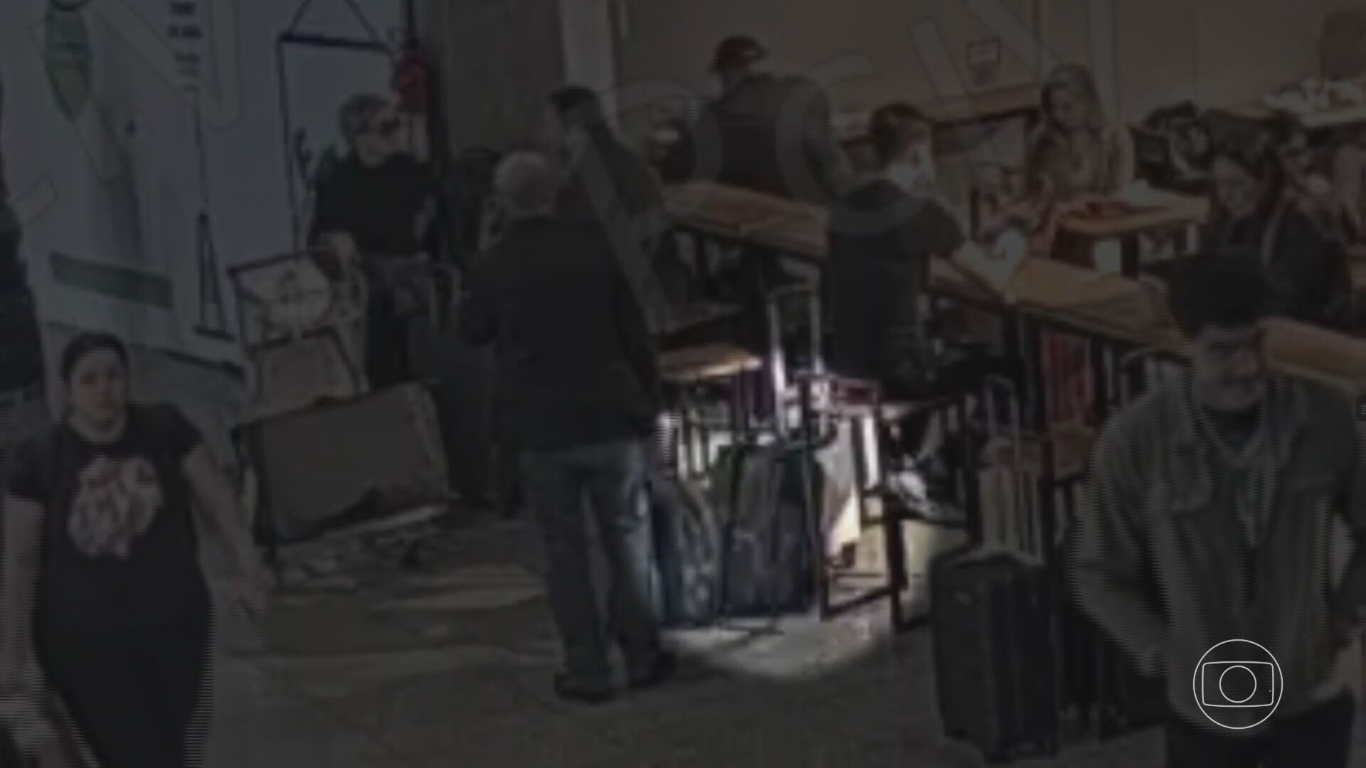 Flagrantes mostram ação de ladrões de malas em aeroportos de SP; vídeo 