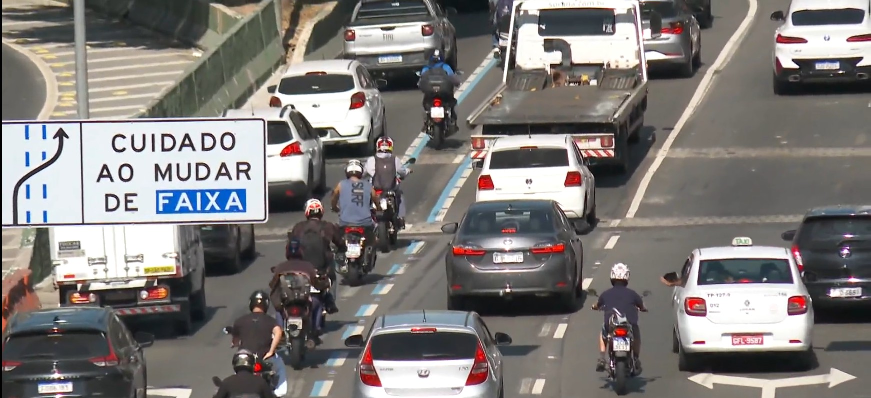 Faixa preferencial para motos está sem expansão há um ano em SP por impasse entre prefeitura e governo federal