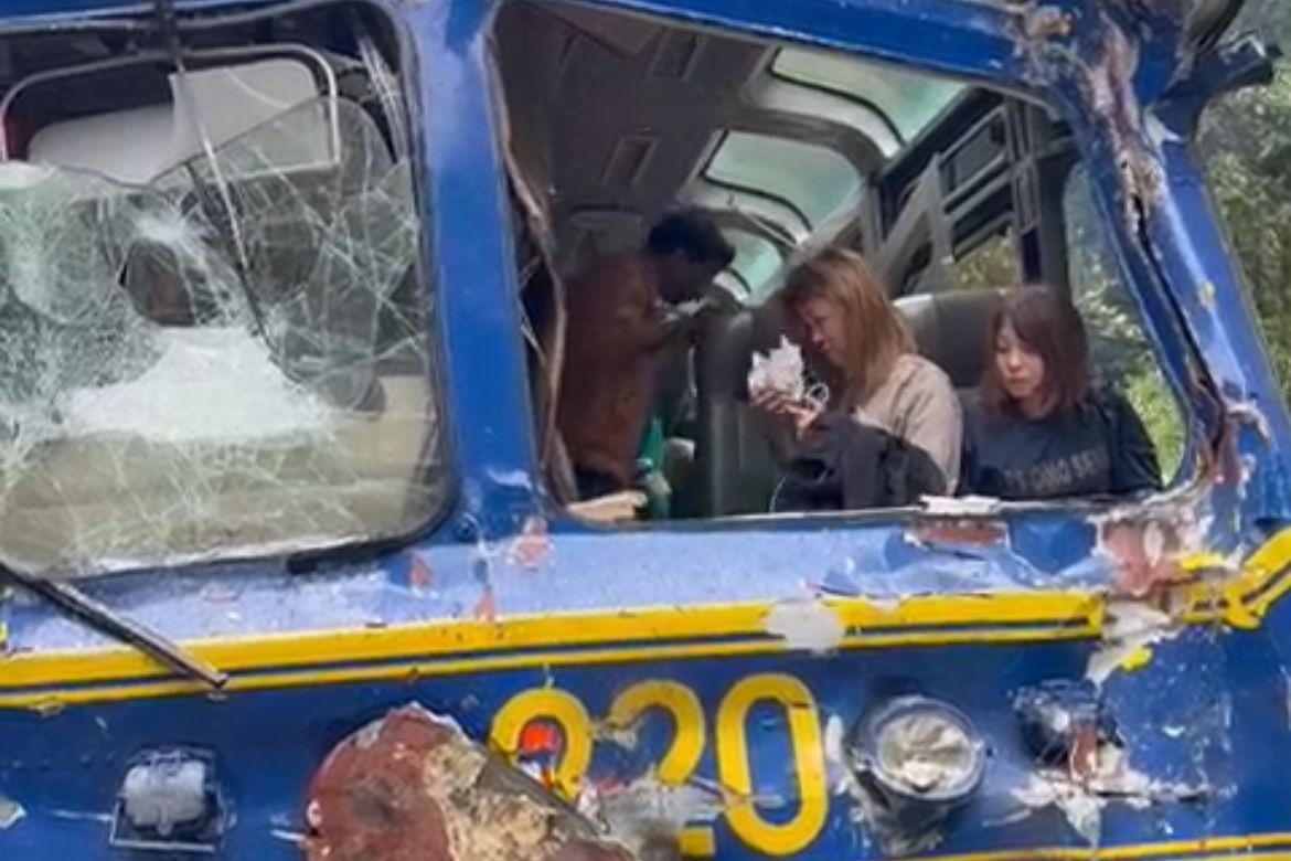 Turista brasileira registra momentos de tensão em acidente de trem no Peru