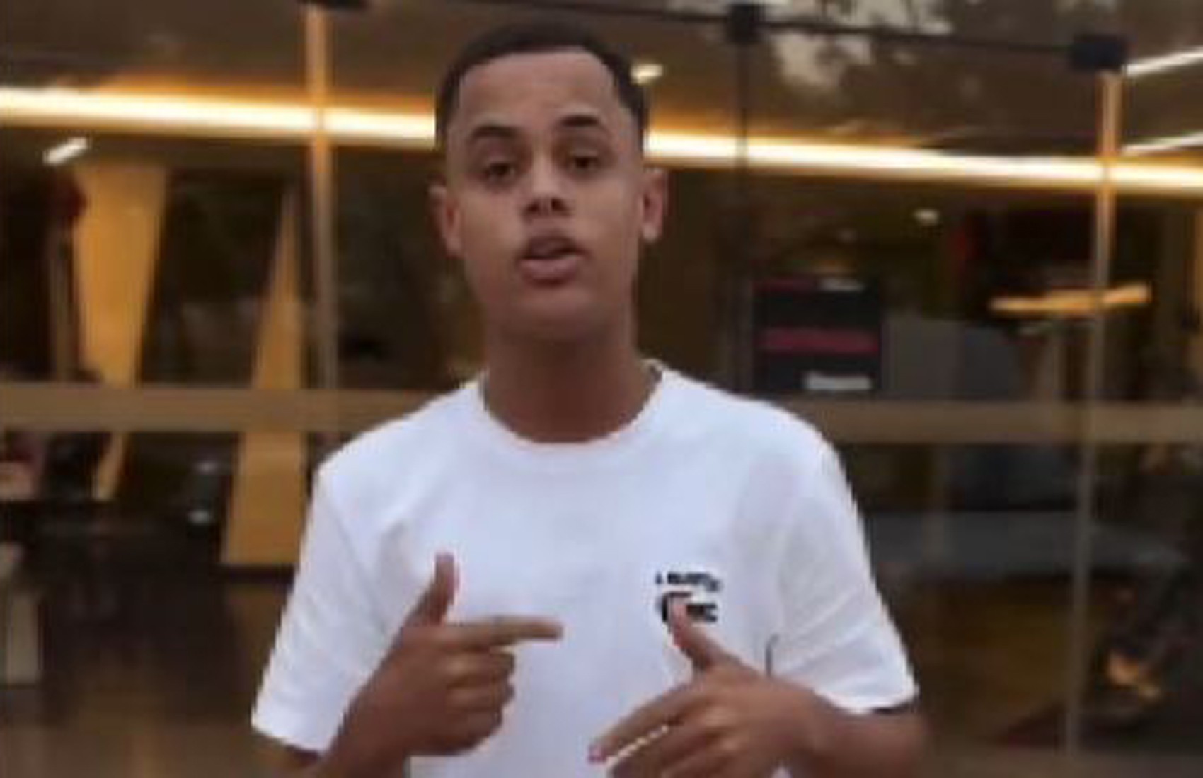 Influenciador Xuxa Grau pode ter recebido R$ 50 mil por post com manobras criminosas de moto em rodovias, diz promotor