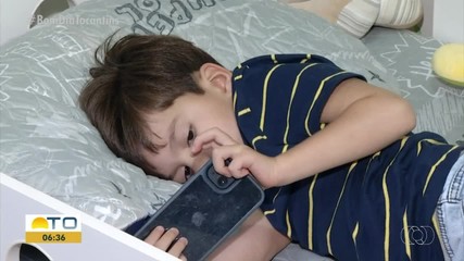 Menino autista é fã de carteirinha dos telejornais da TV Anhanguera