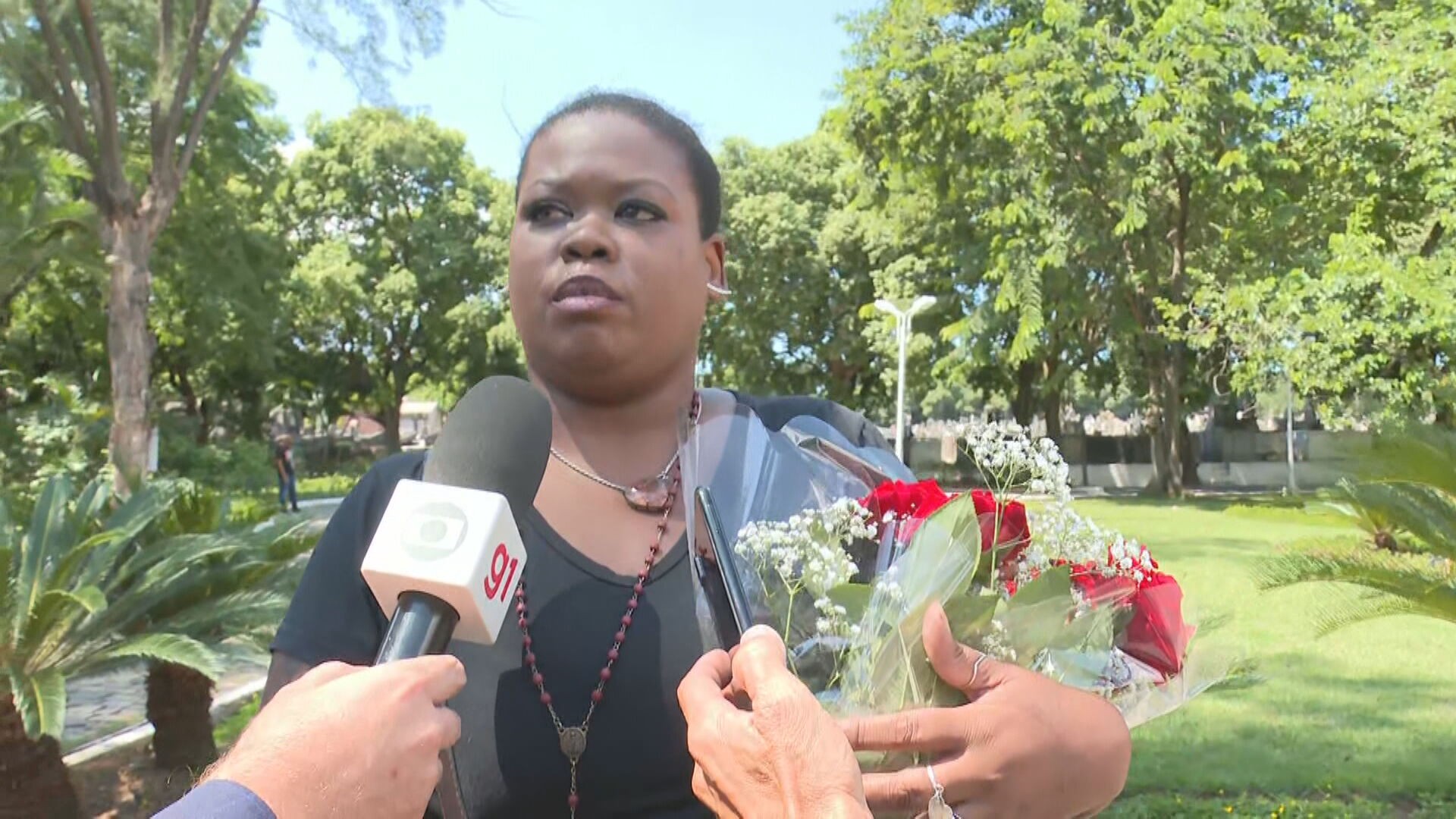 Familiares e Colegas de Escola Se Despedem de Jovem Atropelada por Carro do Governo Em Faxa do Brt; 'Dor Que Vai Ficar Pra Semper', Diz Mão | Rio de Janeiro