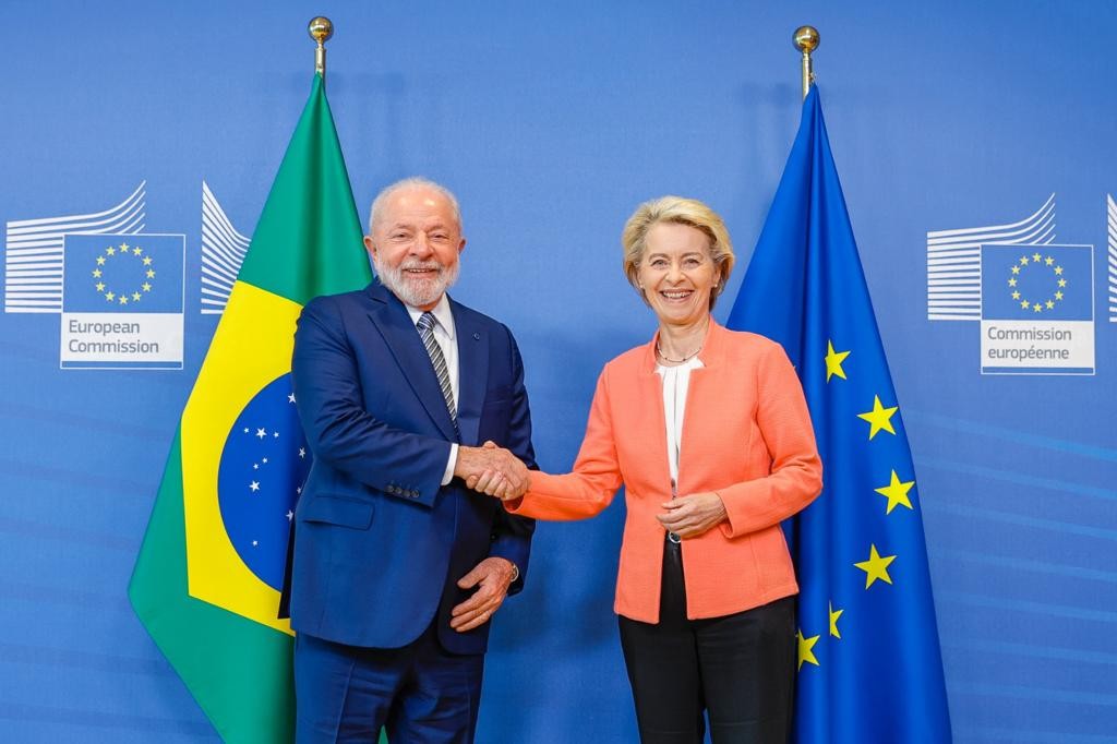 Na véspera da assinatura de acordo com Mercosul, Lula recebe líderes da União Europeia no Rio para foto