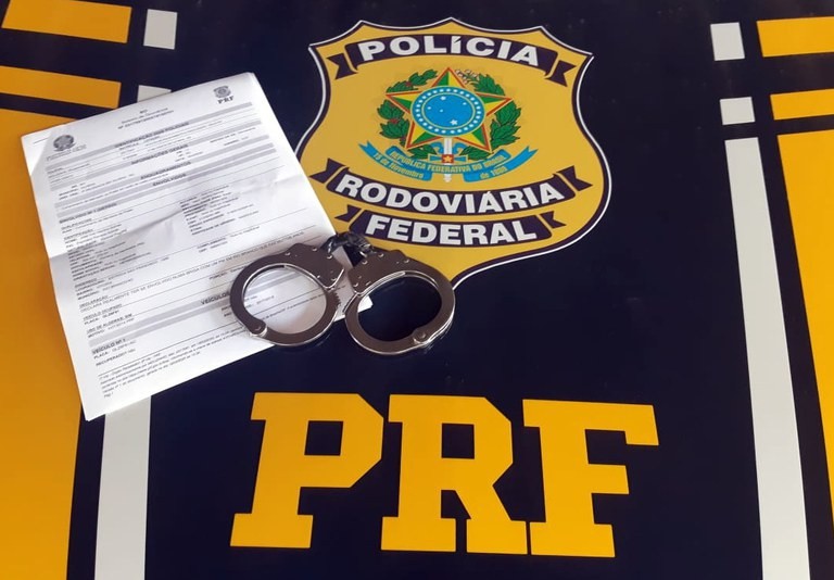 Foragido pelo crime de estelionato é preso pela PRF em Petrolina