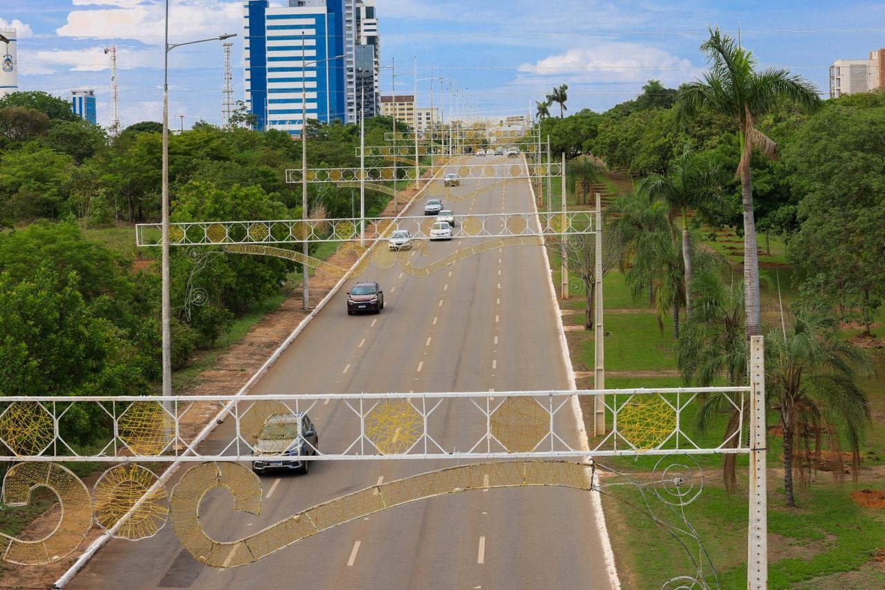 Luzes natalinas vão iluminar avenidas de Palmas a partir de sexta-feira (5); veja programação