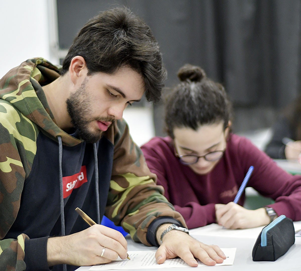 Segunda graduação na UNITAU ajuda profissionais a redirecionar a carreira