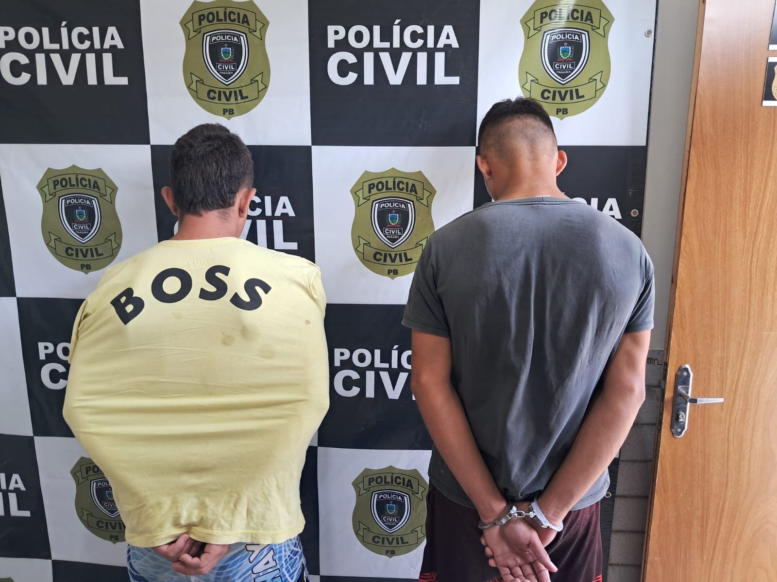 Dupla é presa suspeita de estupro de vulnerável contra irmãs no Brejo da PB