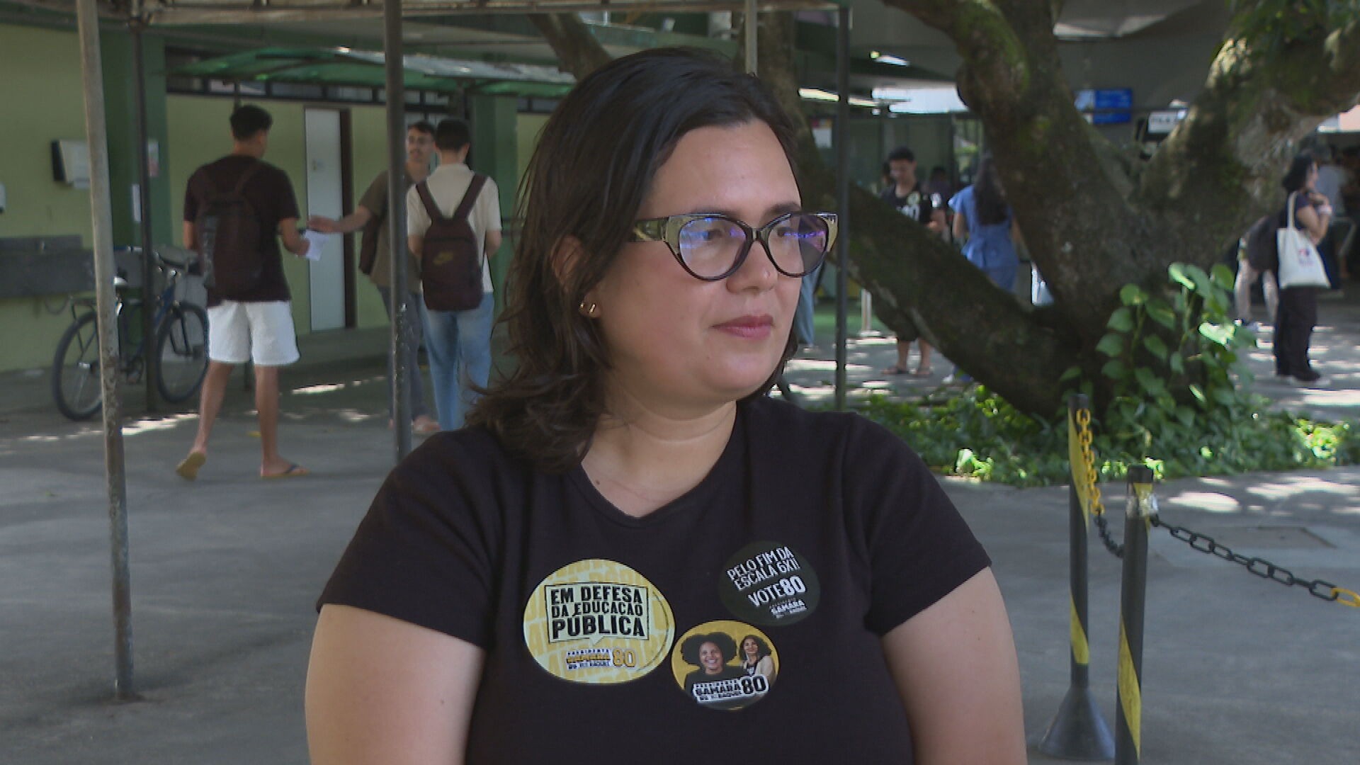 Professora Camila promete destinar 10% do PIB para educação e expandir vagas da UPE no interior