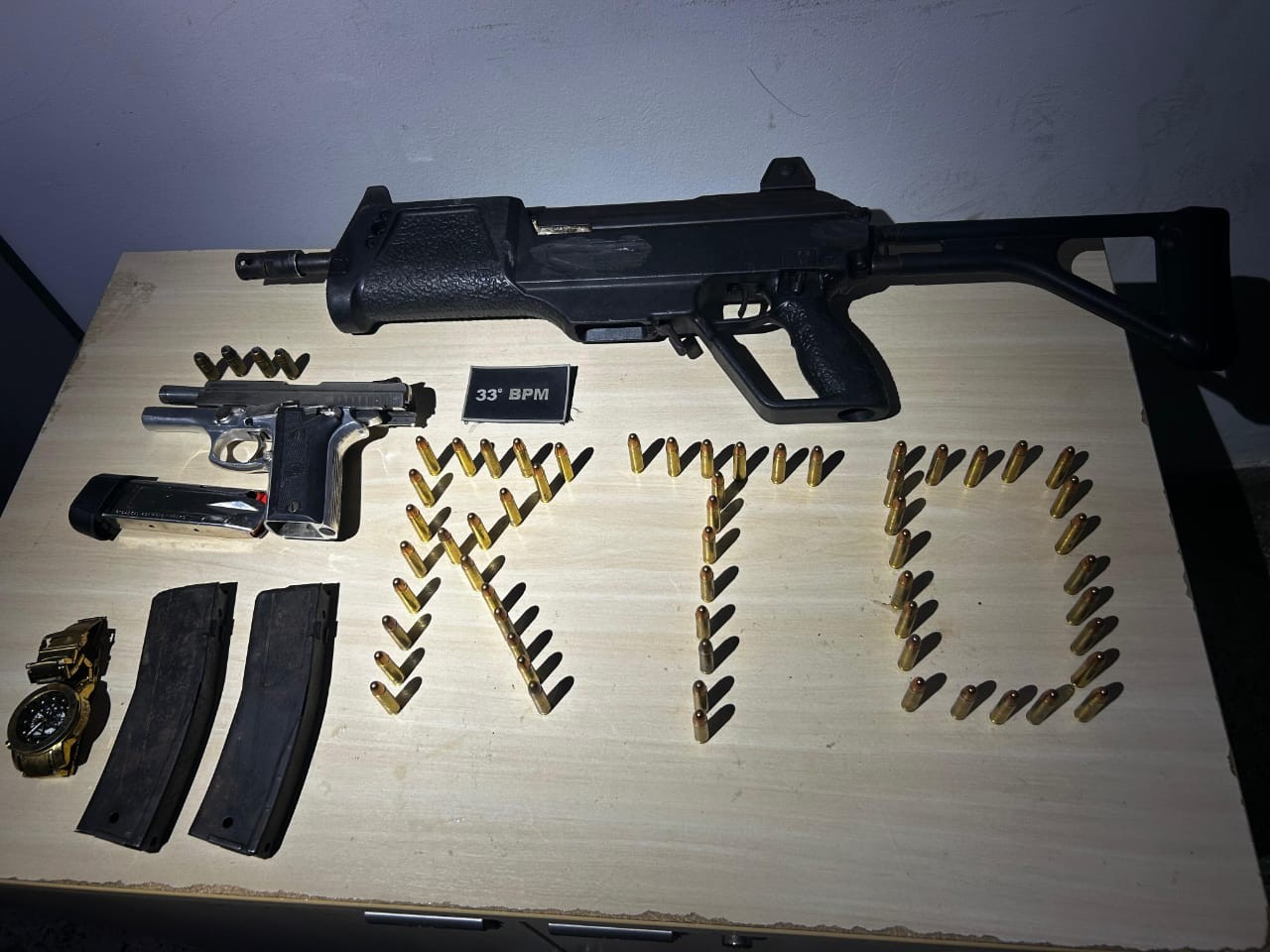 Tentativa de furto de açaí causa tiroteio e prisão de bando armado com submetralhadora e pistola no PA