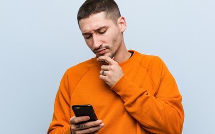 Do golpe do delivery ao golpe do app clonado: o crime se modernizou. E você?