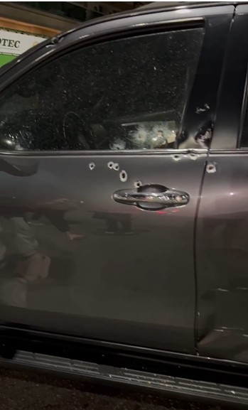 Homem é baleado em carro na Barra da Tijuca