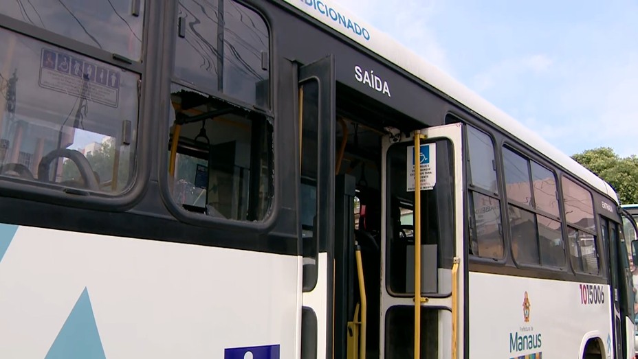 Trio suspeito de participar de pelo menos 20 assaltos a ônibus é preso em Manaus
