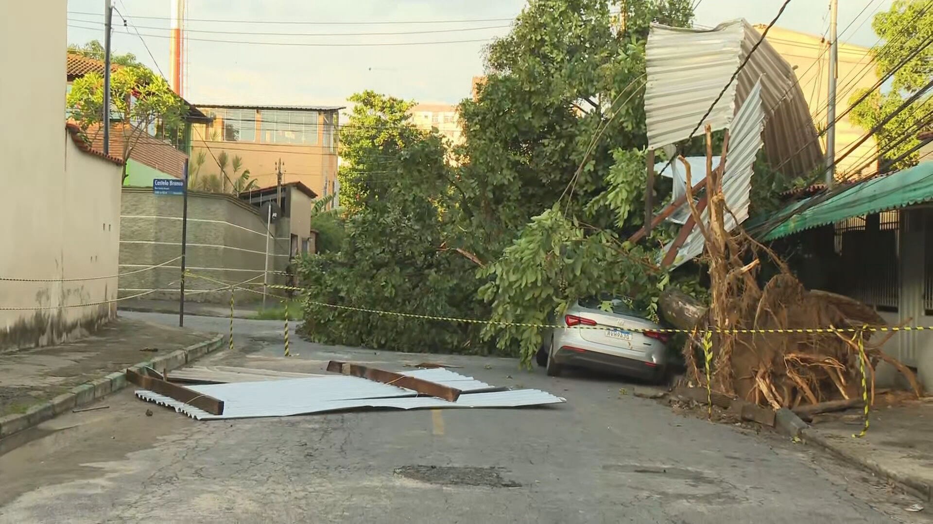 Chuva causa estragos e prejuízos em Belo Horizonte