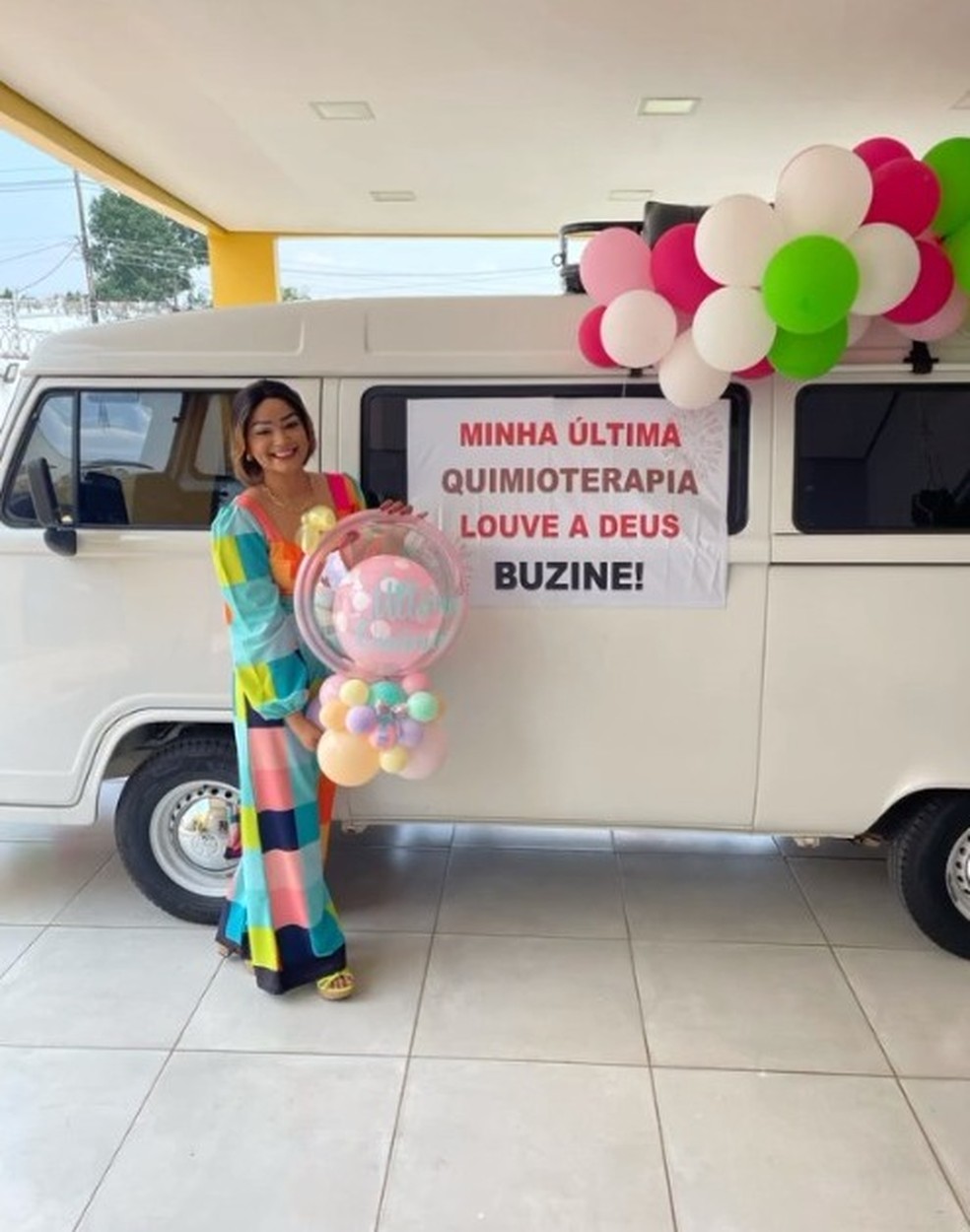 Jornalista acreana venceu o câncer de mama em 2022 e agora conta a história de luta em livro — Foto: Arquivo pessoal