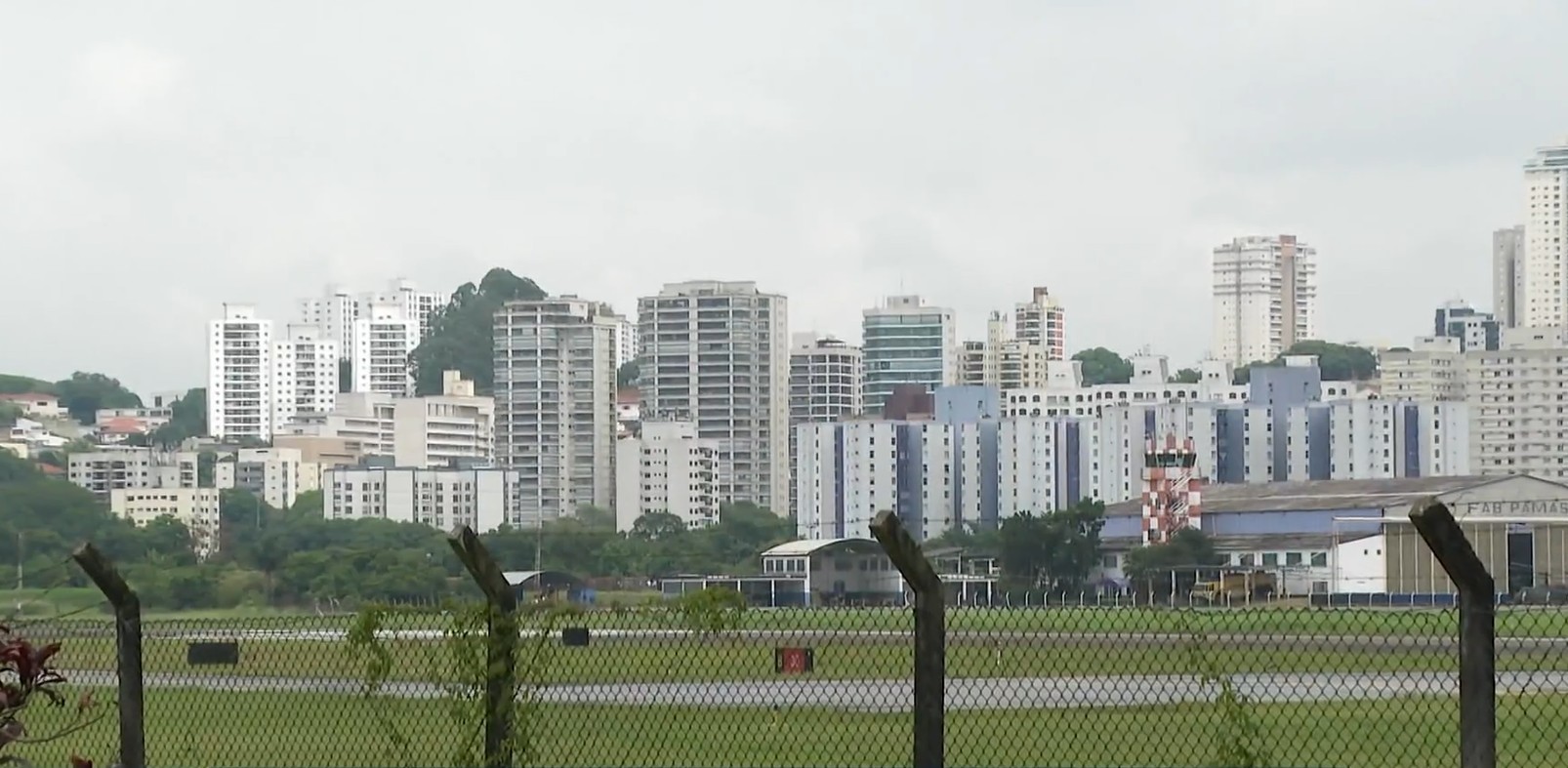 Novos prédios a até 20 km do Campo de Marte precisarão de autorização da Aeronáutica