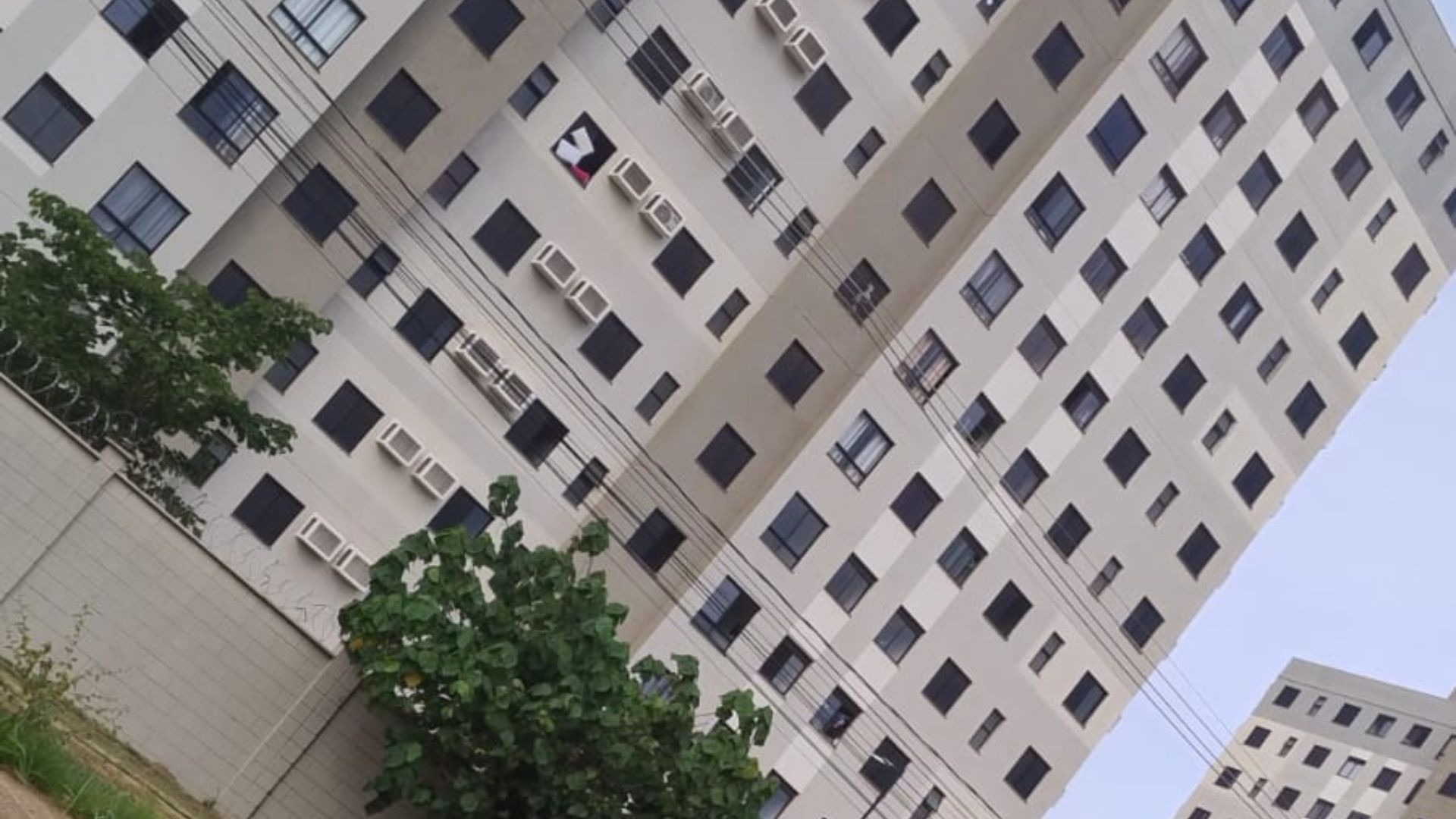 Criança cai de prédio no Bairro Grand Ville em Uberlândia