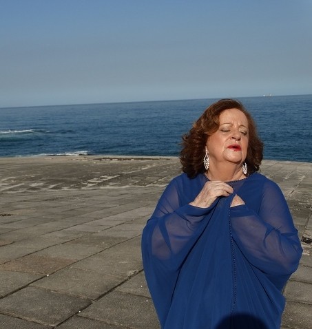 Maria Alcina, referência do fado no Brasil, morre aos 86 anos no Rio