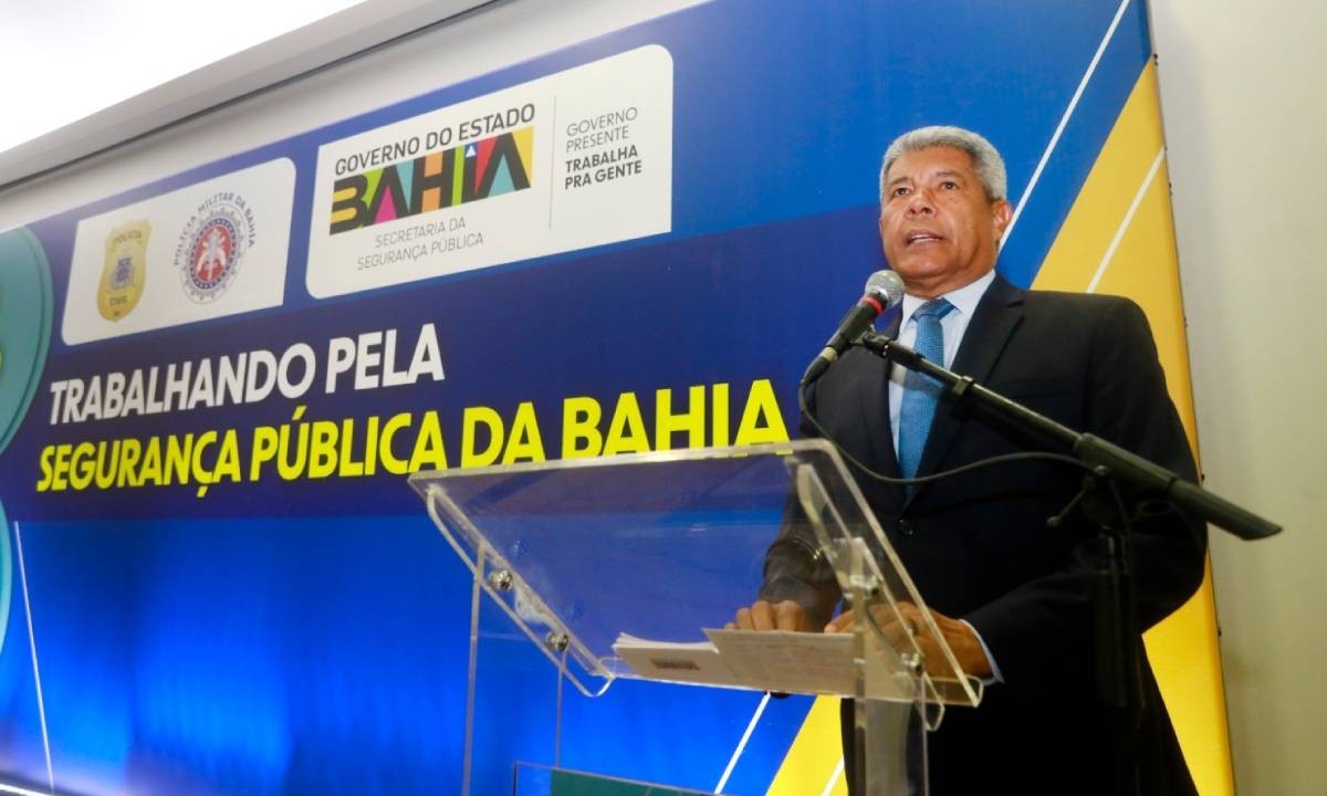 Governador assina projetos de lei que propõe reestruturação na segurança pública na Bahia