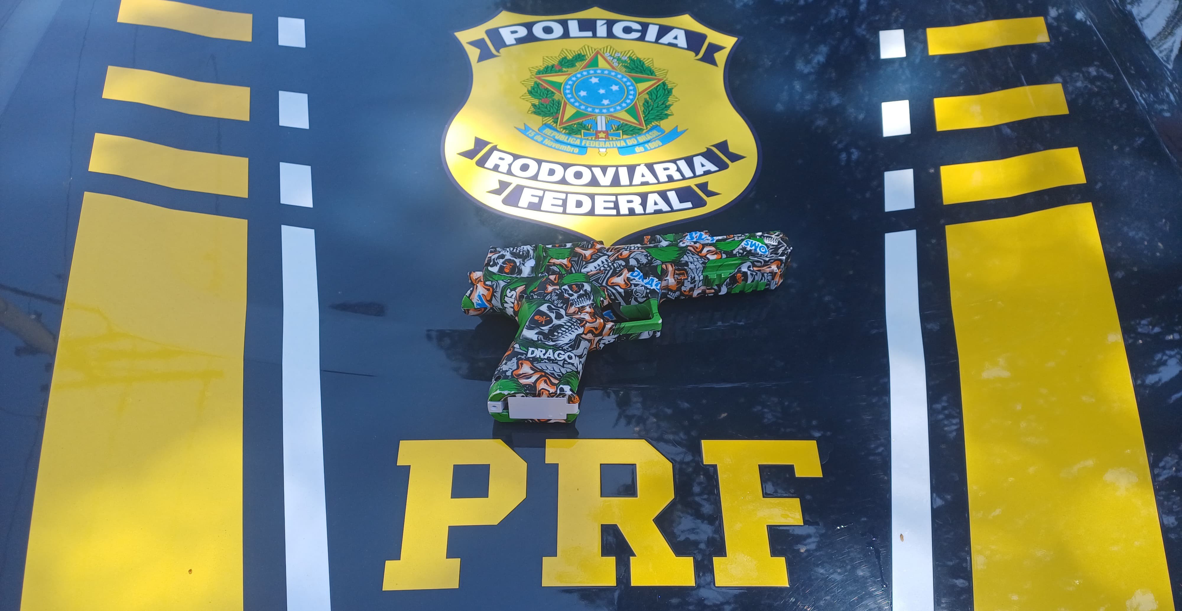 Homem é preso por tentar roubar carro com arma de brinquedo na Zona Norte do Rio