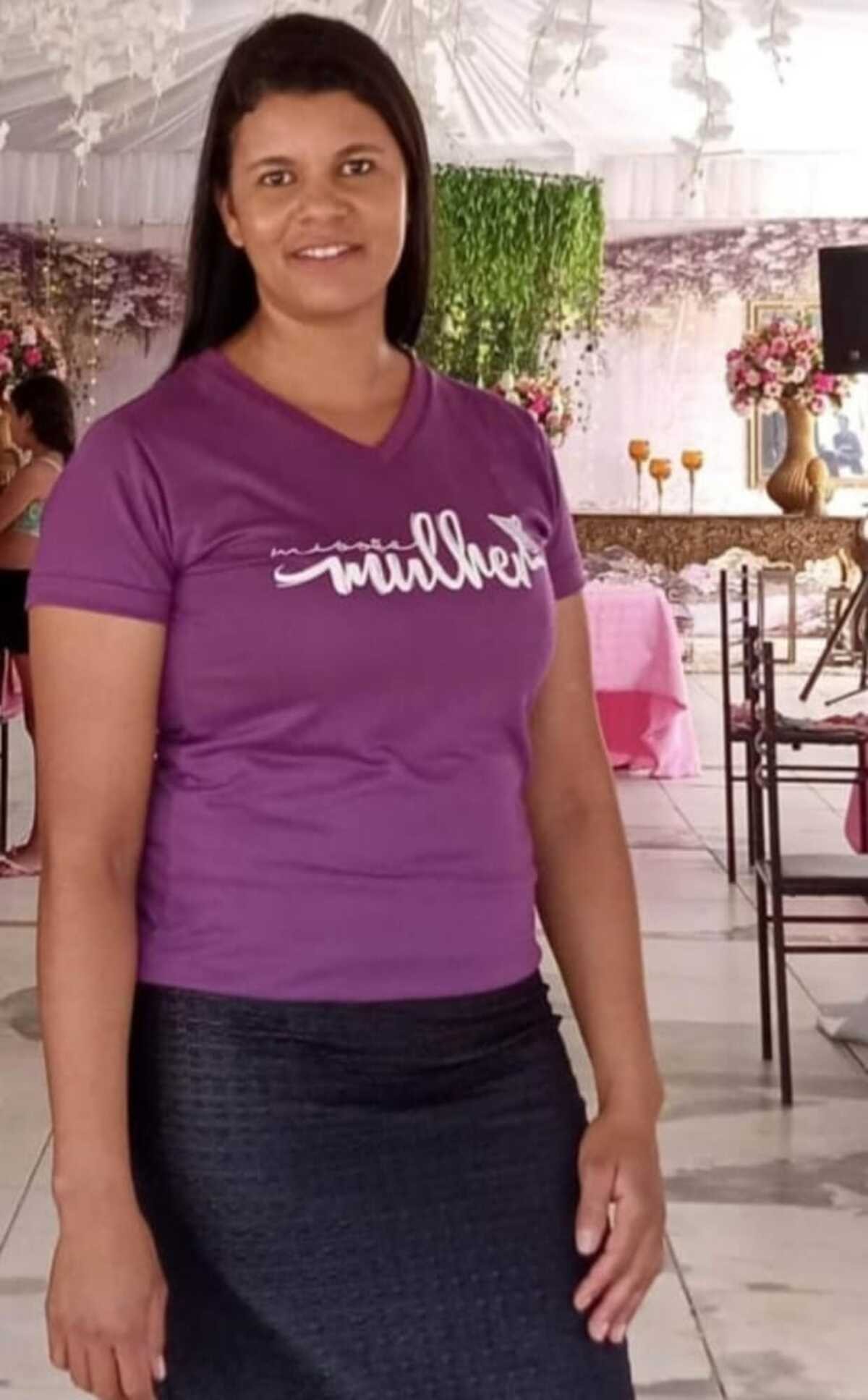 Homem é preso suspeito de matar ex-mulher com golpes de faca dentro de casa em São Francisco