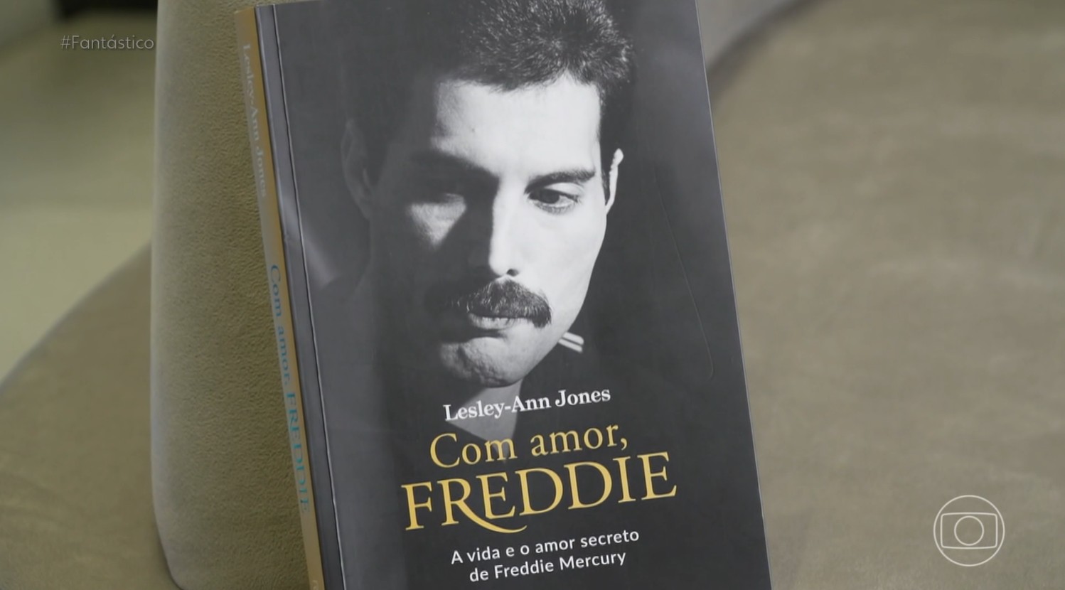 Novo livro promete trazer revelações sobre a vida de Freddie Mercury