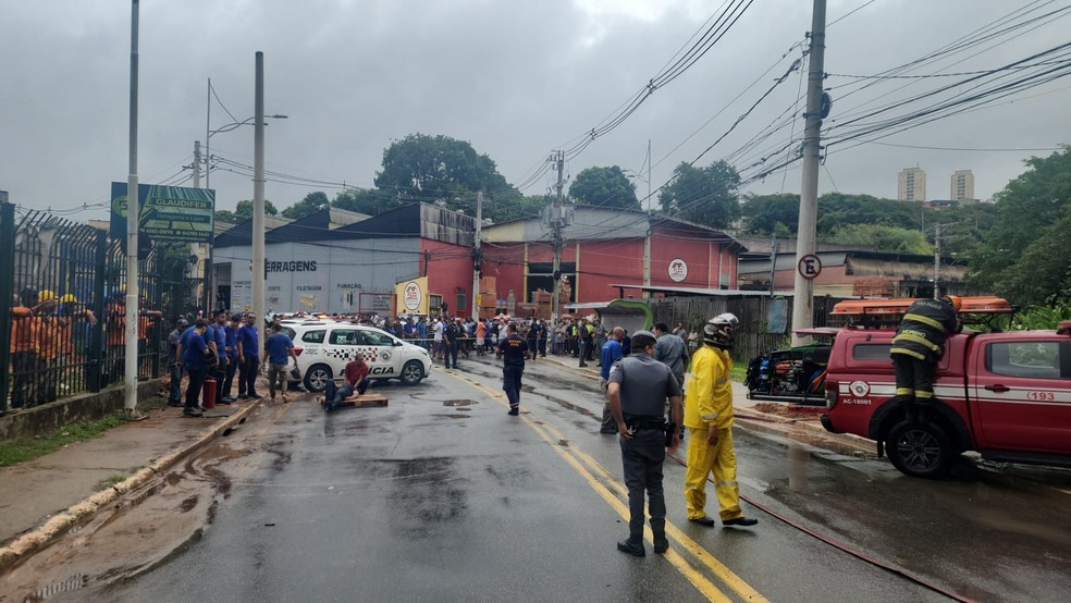 Queda de aeronave em Barueri, na Grande SP — Foto: Arquivo pessoal