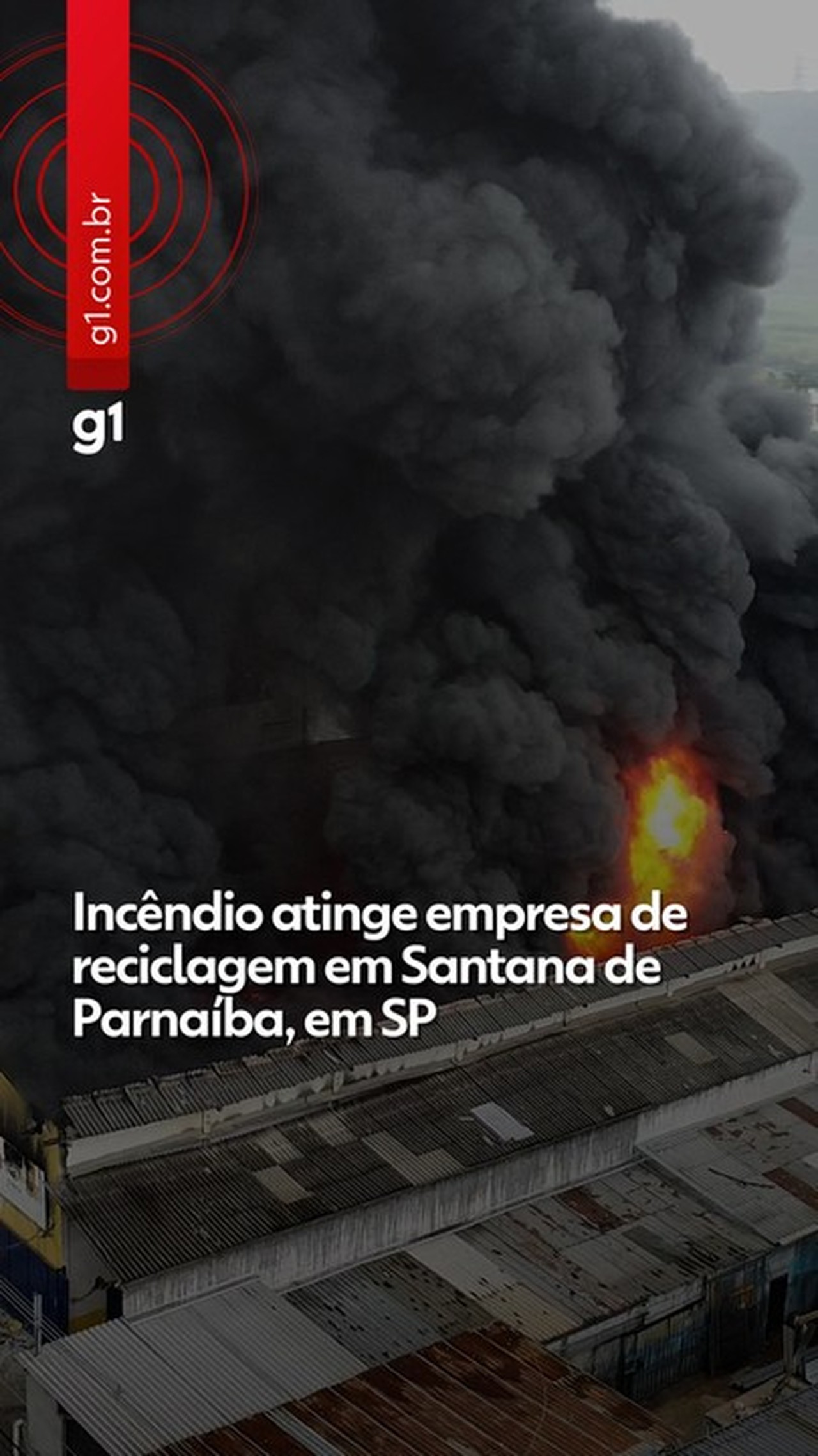 VÍDEO: incêndio de grandes proporções atinge empresa de reciclagem em Santana de Parnaíba