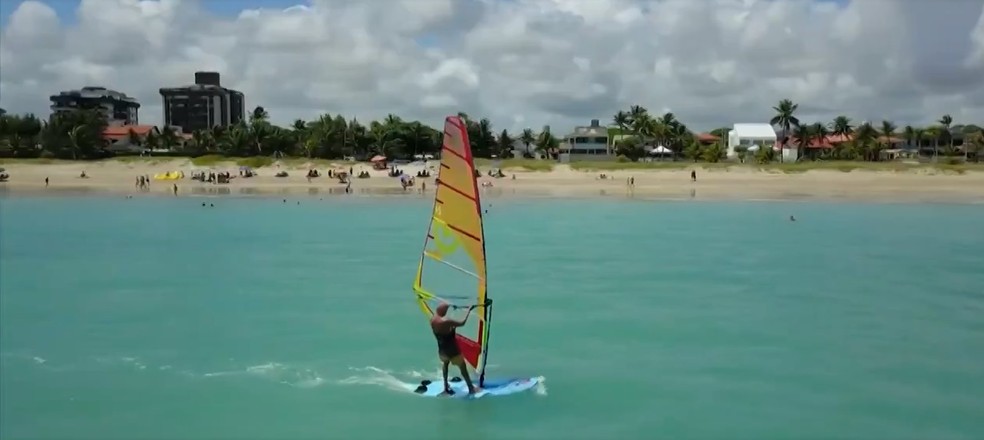 Praia em Cabedelo, na Paraíba — Foto: Reprodução/TV Cabo Branco